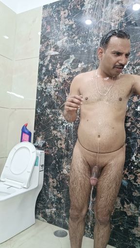 Indian desi man enjoy sex with neighbour and army officer daddy