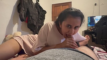 Jovencita con grandes tetas ama mi polla