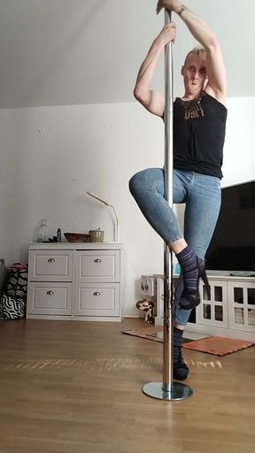 Pole dancing