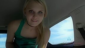 Lily Rader In Virtual Vacation - Hawaii 5/7