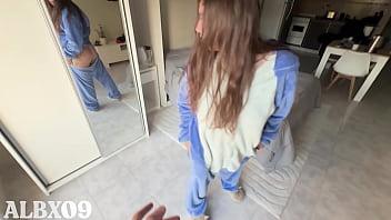 Mi Hermanastra tiene otras Intenciones | Petite 150 | Pt. 2