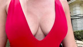 Italian Milf Artemisia Enjoying Miami Walk With Big Tits Close Up Horny&#x1F975;