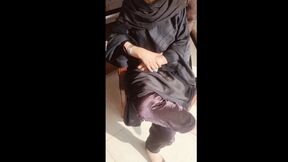 Madam ki office ma chudhai ker dee