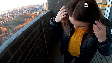 Минет на балконе 20 этажа. Красивый вид и много спермы)