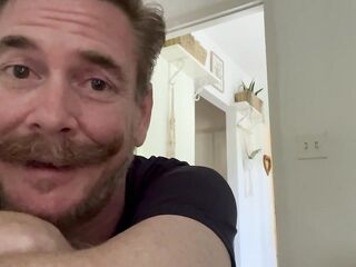 Glad Mothers I’d Love To Screw Day: Filthy Talk For Mama