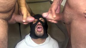 yuri gaucho - puto sub encarando dois dotadoes - dois ursos fodendo um puto paulistano