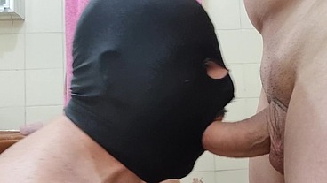 Gozei no cu do meu passivo submisso e depois lavei ele com meu mijo