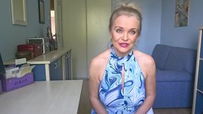 Cougar Blonde MILF Having Fun When No One Is Home