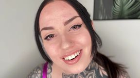 Eye Contact Mesmerise