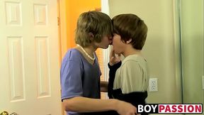 Cute Twink 18+ Cries Out as He's Pounded Hard & Cums Deep