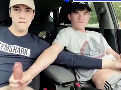 Australian Chavs jerking in the Car