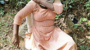 Desi Punjab Girl Oitdoor Blojob And Fucking