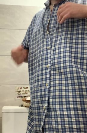 Naughty hostel footage - shooting videos for my girlfriends.