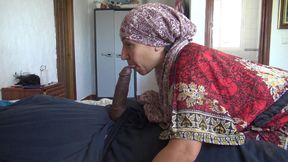 Kurdish MILF Sucks Dude and Lets Him Cum in Her Mature Mouth