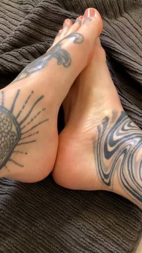 Rough oil foot massage