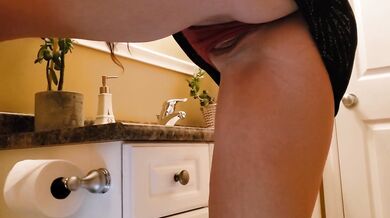 Humping & Grinding Top Of Counter Till I Cum