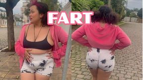 Chubby Girl Farting in Public While Walking – Can’t Hold It
