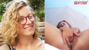 Zirkus bitch Manu gets sloppy serviced in a tent, no holds barred