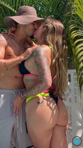 NYMPH CATCHES THE EYE OF THE GIFTED POOL CLEANER! FUCK MY PUSSY!   Clip 1