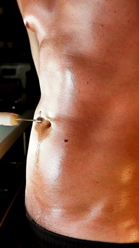 Navel Takes the Machine. From Slow Stretch to Hard Rhythm
