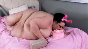 Jloves: Cake for Piggy - MP4 4k