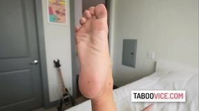 MILF teaches teen girlfriend how to suck cock - Chanel Camryn & Slimthick Vic