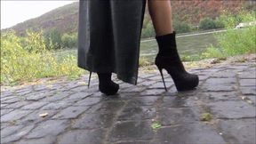 walking with extreme 7inch ankle boots in the rain - full clip - (1280x720*wmv)