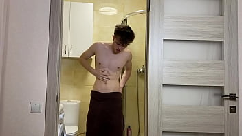 Wet Boy after Shower get Hard &amp_ Happy ending /big Dick 23cm / Uncut / Horny