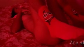 padrasto tira filha da cama fodendo sua bucetinha apertada e gozando dentro dela