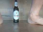 Flasche(0.5l) im Arsch, 6.8 cm