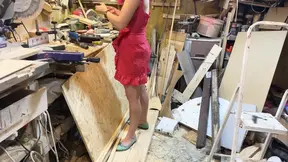 Man with broken hand made Garage fucking with soft cock, hanjob until cumshot