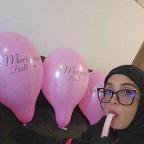 Marianna POPPING BALLOONS and Bubble gum