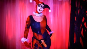 Harley Quinn Pegs Her Puddin