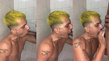 Dotadão fudeu minha boca