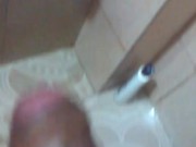 se la corre hasta botar leche