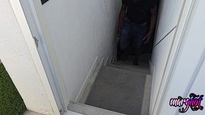 milf defoncee par une bbc , devant son mari cocu. mon mari m offre un black grosse bite pour me baiser devant ces yeux ..