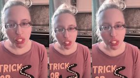 Asmr Huge Bubble Gum Sound Effects Listen in Headphones