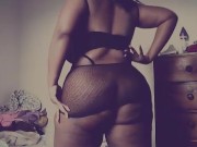 Sexy bbw dancing to KEISHA