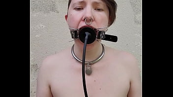 Experiments combining an inflatable gag with a spider gag