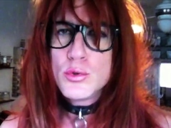 Super hot tranny jerk-off in nylon stockings
