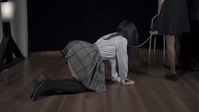 xr62-girl trains girl