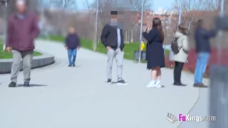 Marta Villalobos leaves for Madrid in search of Juanjo. A stud for the busty girl!