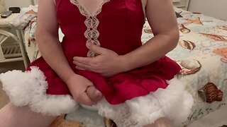 Amateur crossdresser masturbating in lingerie and petticoat - join me while i please myself