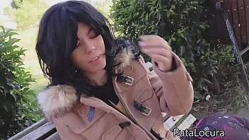 PutaLocura - Pillada Dayana Teen me muestra sus tetas en el parque