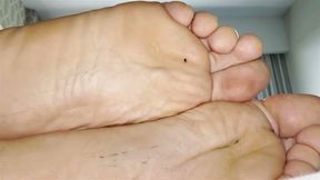 White Guys Wants His Feet Worship