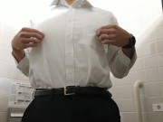 元サッカー部既婚男子が会社トイレで乳首オナニー