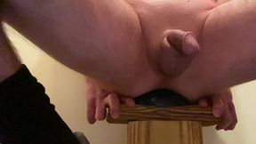 easttnguy22 cumming with huge crackstuffers goose plug