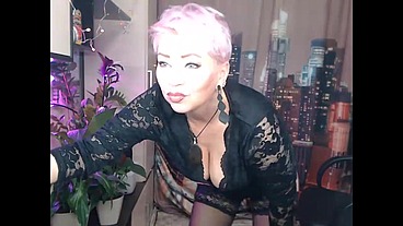 A romantic love story of a mature Ukrainian webmodel and a Moscow composer, ending with a wedding! )) (English Subtitles)
