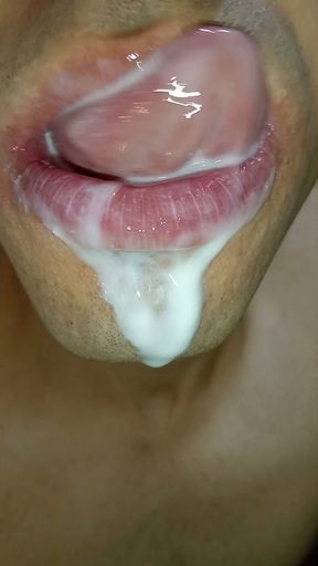 Big, wet tongue fetish   Clip 1