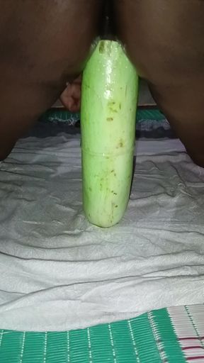 Bhabhi Ne bahut badi louki chut me dal diya